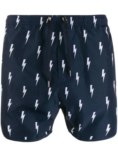 Shop Neil Barrett Badeshorts Mit Blitz-print - Blau In Blue