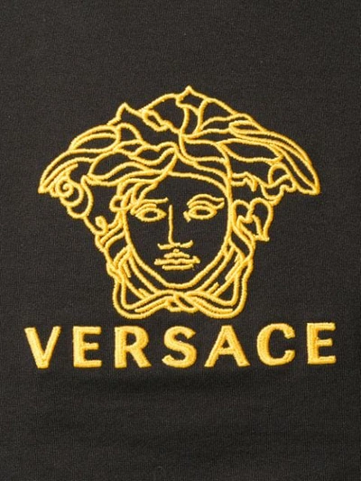VERSACE EMBROIDERED LOGO T-SHIRT - 黑色
