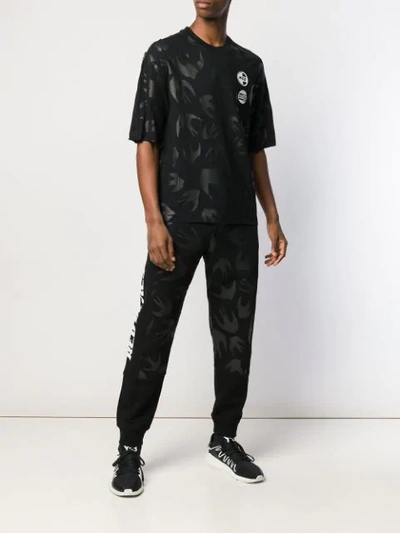 Shop Mcq By Alexander Mcqueen Swallow Print T-shirt In Black