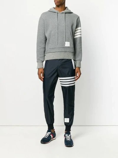 Shop Thom Browne Kapuzenpullover Mit Logo-streifen In Grey