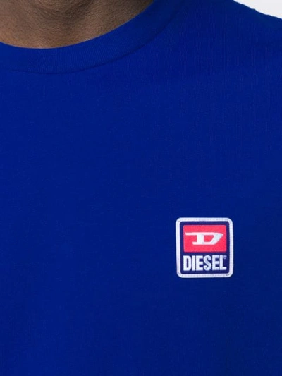 Shop Diesel T-shirt Mit Logo-patch In 8cr Blue