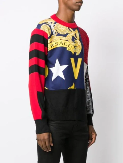 Shop Versace Sweatshirt Mit Patchwork-detail In Red