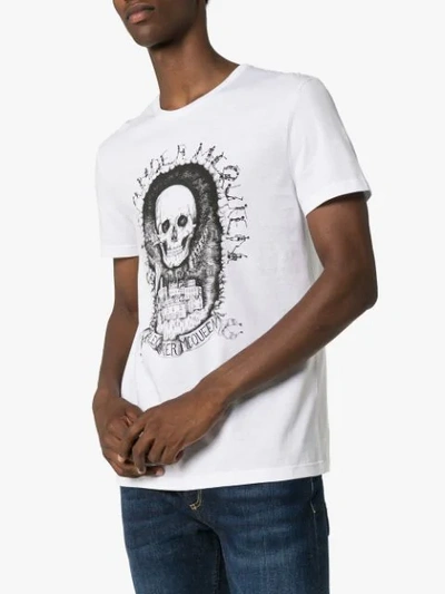 Shop Alexander Mcqueen T-shirt Mit Totenkopf-print - Weiss In White