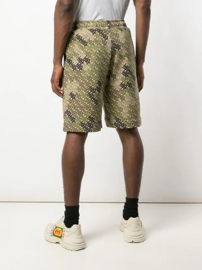 BURBERRY MONOGRAM PRINT DRAWSTRING SHORTS - 绿色