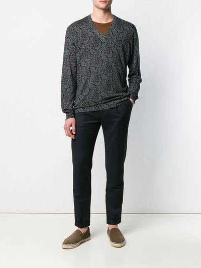 Shop Etro Pullover Mit Paisley-print - Grau In Grey