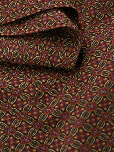 Shop Etro T-shirt Mit Geometrischem Muster - Braun In Brown