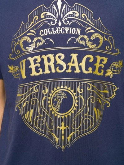 Shop Versace Sheriff Badge Print T-shirt In Blue