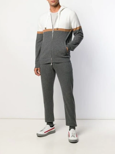 Shop Eleventy Klassische Jogginghose In Grey