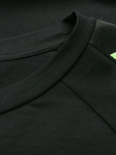 Shop Fendi Bag Bugs Motif T-shirt - Black