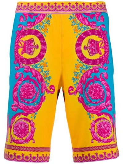 VERSACE BAROCCO PRINT TRACK SHORTS - 黄色