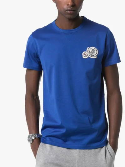 Shop Moncler T-shirt Mit Logo-patch In Blue