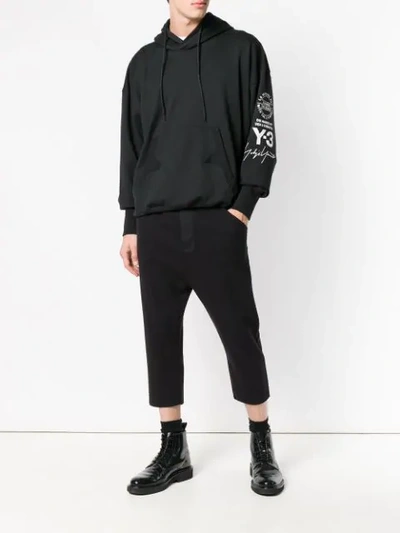 Shop Thom Krom Drop Crotch Cropped Trousers In Black