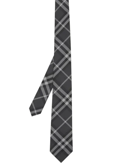 Shop Burberry Classic Cut Vintage Check Silk Tie - Black