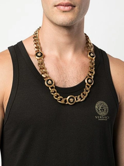 Shop Versace Halskette Mit Emaillierten Medaillons In Gold