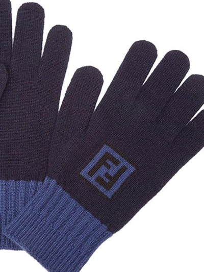 Shop Fendi Handschuhe Mit Intarsien-logo In Blue