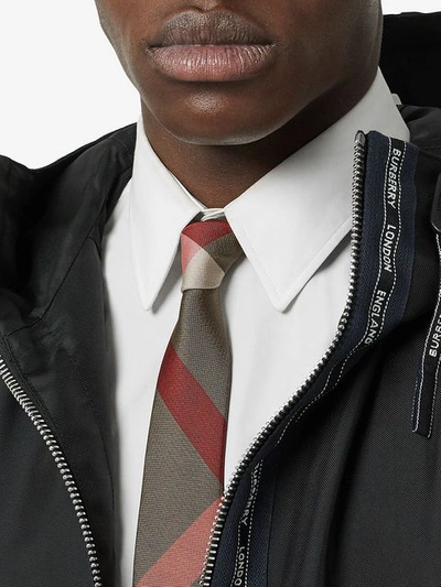 现代剪裁超大款格纹领带