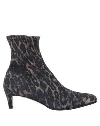 Shop Antonio Barbato Ankle Boot In Black