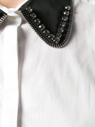 Shop N°21 Contrast Collar Sleeveless Shirt In White