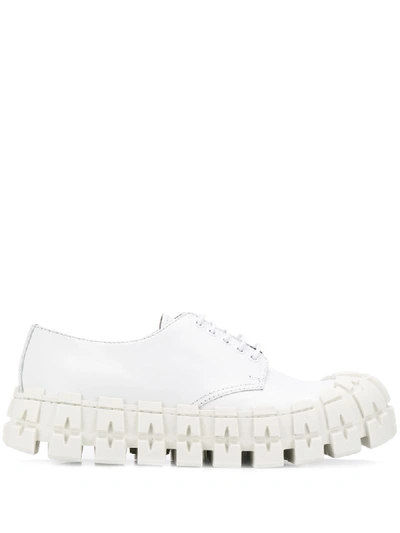 Shop Prada Derby-schuhe Mit Breiter Sohle - Weiss In White