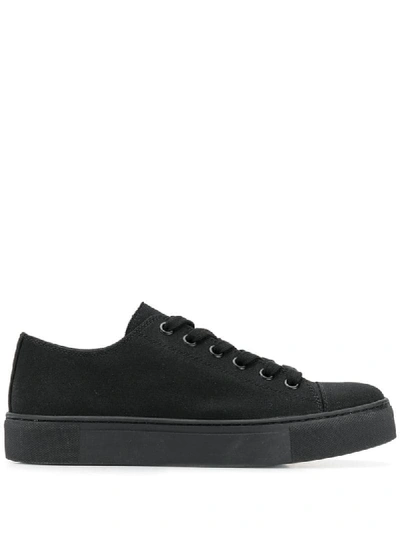 Shop Yohji Yamamoto Classic Low-top Sneakers - Black