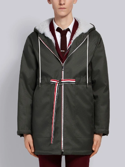 Shop Thom Browne Shearling Lining Cargo Parka In Green