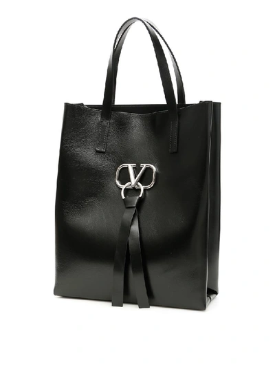 Shop Valentino Garavani Vring Shopper In Nero (black)