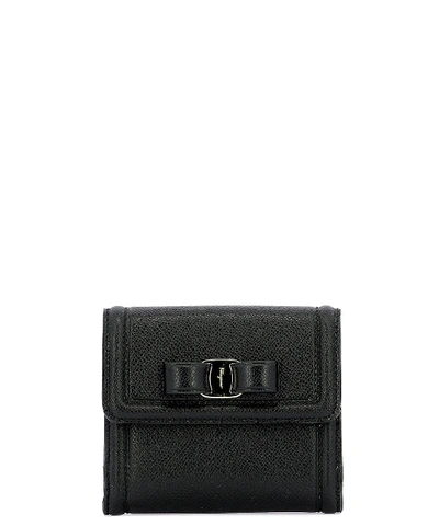 Shop Ferragamo Salvatore  Vara Bow Wallet In Black