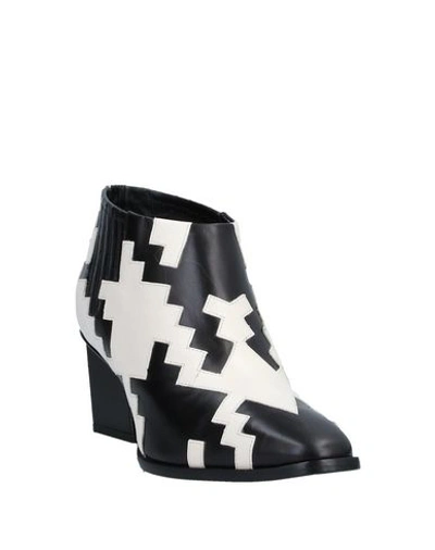 Roger Vivier Ankle Boots In Black