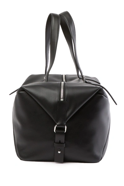 Shop Theory Clipper Bag Leather Duffle In Blk