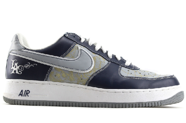 mr cartoon nike