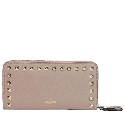 Shop Valentino Garavani Rockstud Continental Wallet In Beige