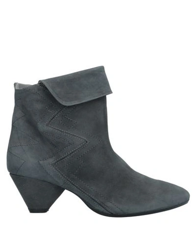 Shop Fiorifrancesi Ankle Boot In Grey