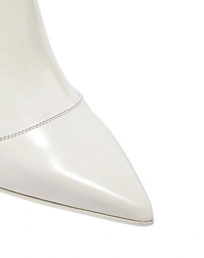 Shop Alexander Mcqueen Ankle Boot In White