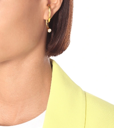 Shop Alan Crocetti Hooked Single Earring In Gold