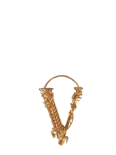 Shop Versace V Earring In Oro