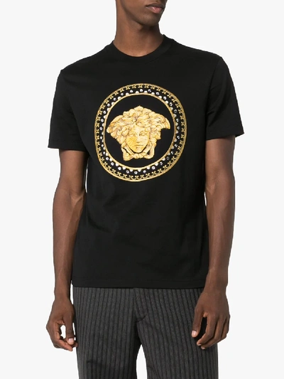 Shop Versace Medusa Print T-shirt In Black