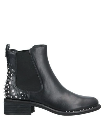 Shop Sam Edelman Ankle Boot In Black