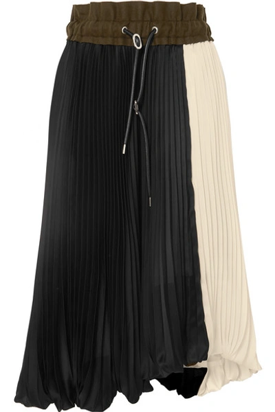 Shop Sacai Wool Felt-trimmed Pleated Two-tone Satin Midi Skirt In Black