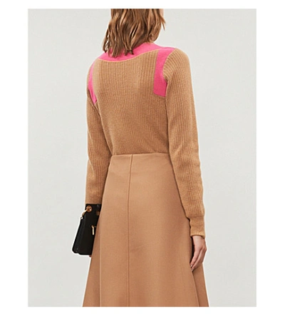 Shop Victoria Beckham Contrast-panel Cashmere Jumper In Camel Pink
