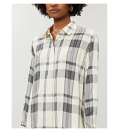 Shop Theory Checked Relaxed-fit Woven Shirt In Ivory/black
