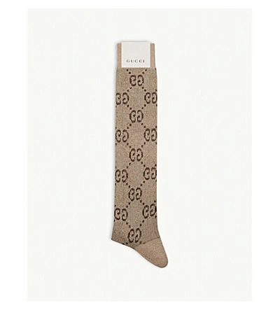Shop Gucci Gg Diamond Intarsia Cotton-blend Socks In Shell Dark Brown