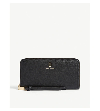 Shop Marc Jacobs Softshot Wallet In Black
