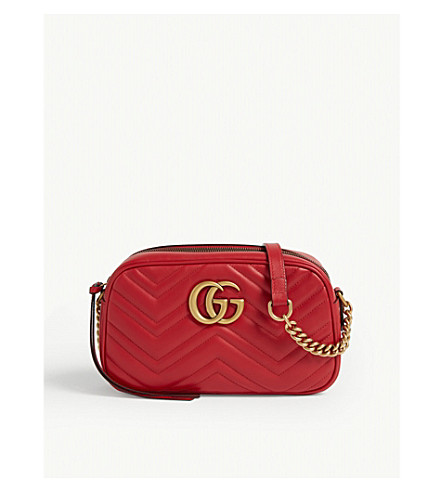 gg marmont small matelassé shoulder bag red