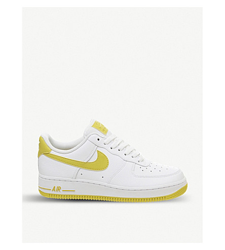 nike air force 1 07 leather trainers