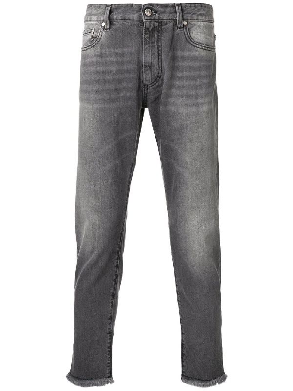 represent relaxed denim