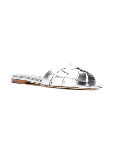 Shop Saint Laurent Nu Pieds Leather Flat Sandals In Silver