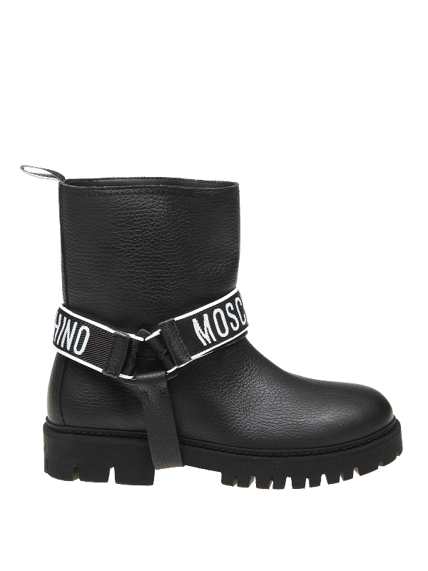 moschino snow boots