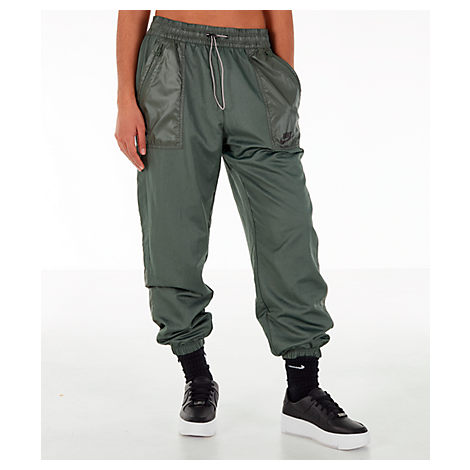 women's nike cargo pants