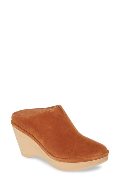 gentle souls skylar clog