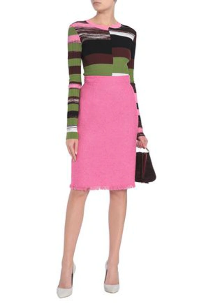 Shop Oscar De La Renta Cotton-blend Tweed Pencil Skirt In Bubblegum